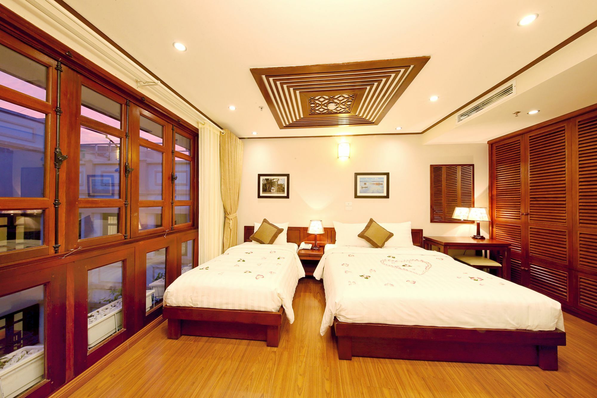 Hanoi Nostalgia Hotel & Spa Экстерьер фото